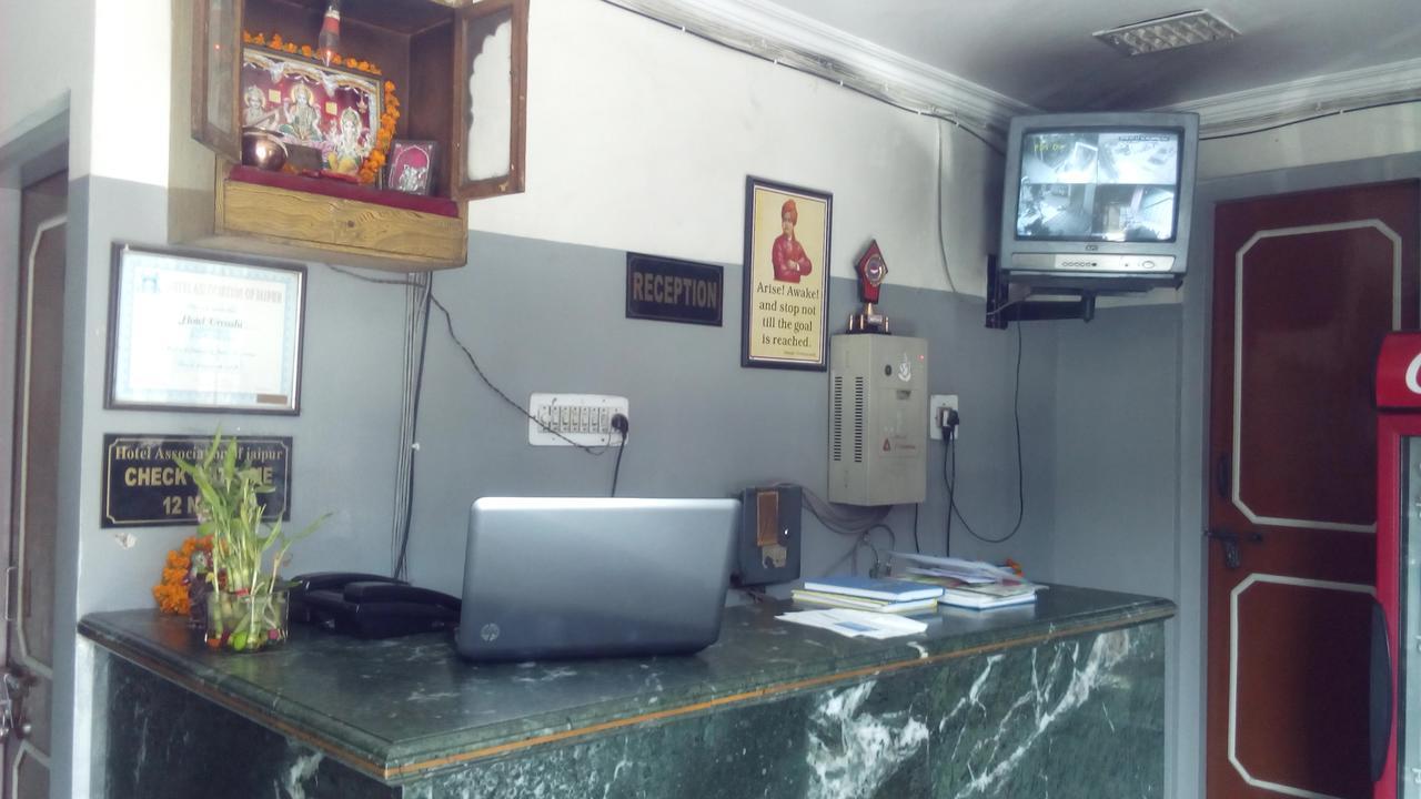 Hotel Urvashi Dźajpur Zewnętrze zdjęcie