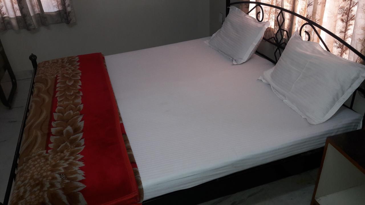 Hotel Urvashi Dźajpur Zewnętrze zdjęcie
